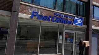 Запрет на оружие в почтовых отделениях является противоречащим Конституции США — судья