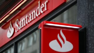 Акций Santander выросли после публикации плана выкупа на 1,5 млрд евро