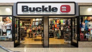 Buckle отчитывается о снижении сопоставимых продаж в магазинах