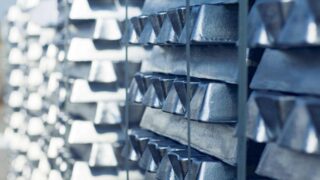 Цены на цинк достигли пятимесячного минимума