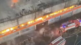 ДЧС поделилось видео масштабного пожара на рынке в городе Семей