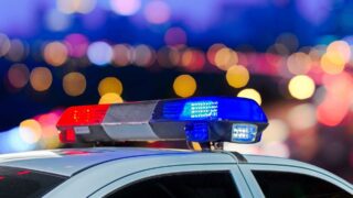 Девушка пыталась выпрыгнуть из окна четвертого этажа в Шымкенте