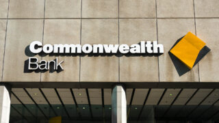 Крупные австралийские банки страдают от «финансового напряжения»