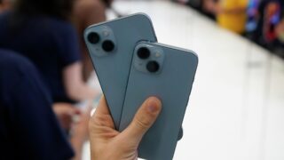 Новый iPhone 15 Pro начали продавать по цене 100 тысяч рублей
