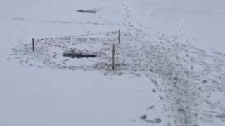 Ребёнок провалился под лёд в Кокшетау — его спас прохожий