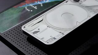 Стали известны внешний вид и характеристики смартфона Nothing Phone (2a)