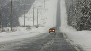 Три такси с клиентами застряли на Каратау — Жанатас