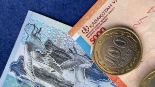 Минимальная зарплата в Казахстане вырастет до 90 тысяч