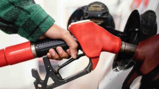 Новые цены на бензин и дизель для иностранцев в Казахстане: приказ подписан