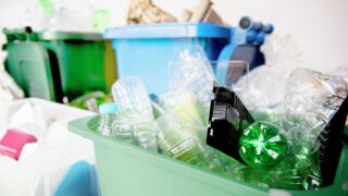 За 30 лет Независимости в районах Казахстана не узаконили работу полигонов ТБО — Саиров