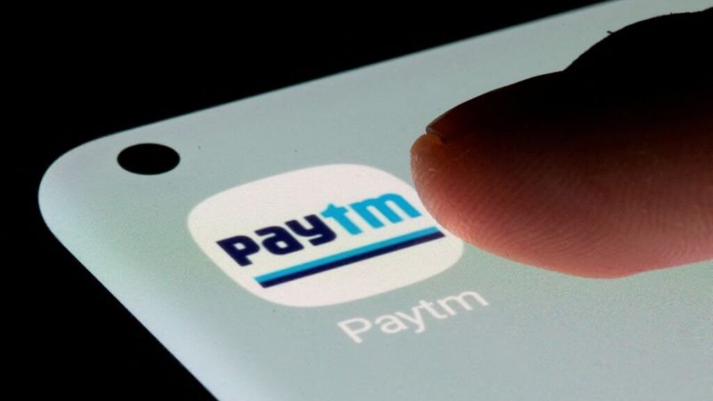 Японский SoftBank сократил долю в индийской компании Paytm до менее 3%