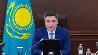 Люди не хотят покидать дома: Бектенов обратился к казахстанцам