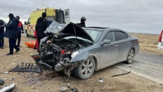 Два человека погибли в результате лобового столкновения в Мангистау