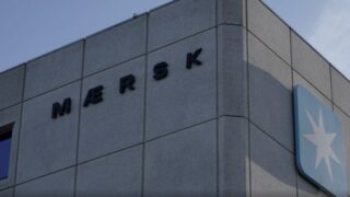 Maersk будет избегать Красного моря, несмотря на операцию ЕС по обеспечению безопасности