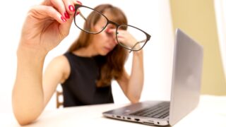 Названа основная угроза здоровью офисного персонала