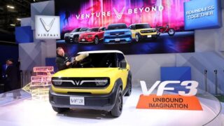 Производитель электромобилей VinFast подписал партнерские соглашения с 15 дилерами в Таиланде