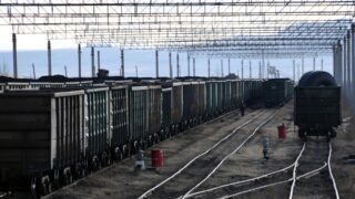 КТЖ неправомерно задерживал контейнеры с сухофруктами из Кыргызстана