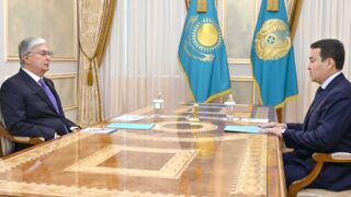 Токаев принял председателя ВАП и экс-премьера Алихана Смаилова