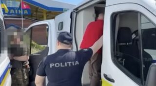 В Казахстан экстрадировали обманувшего алматинцев на 140 млн мошенника
