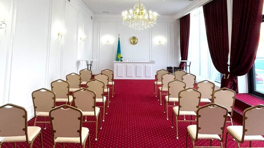 Вид на новый зал бракосочетания в Шымкенте