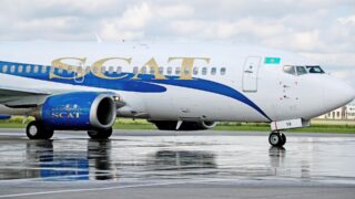 Самолет авиакомпании SCAT при посадке в Астане столкнулся с птицей