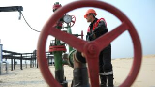 АҚШ-та жоғары баж салығы болған жағдайда мұнайды басқа нарықтарға бағыттай аламыз