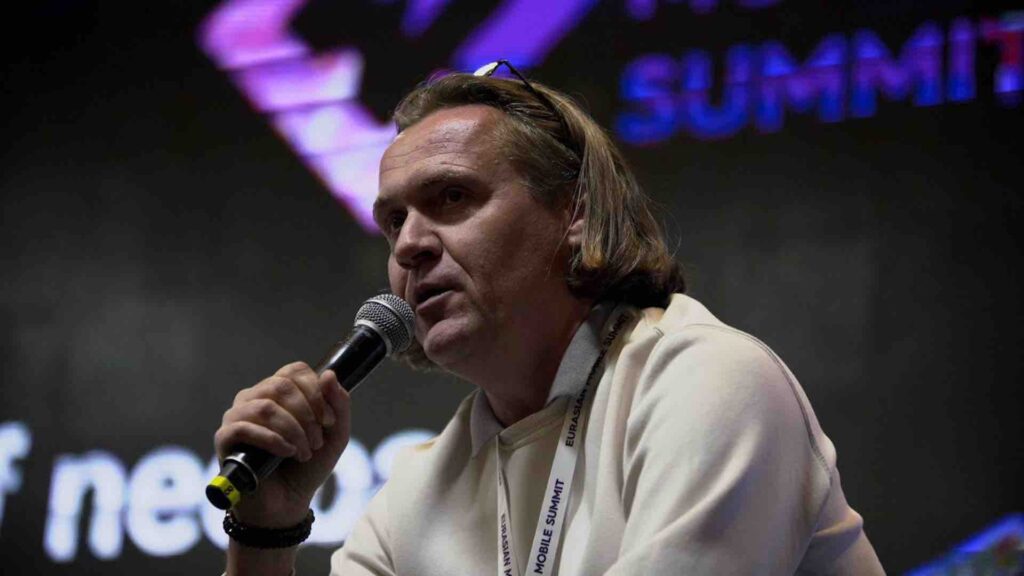 Серей Коптик.