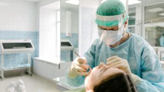 Стоматологию в Казахстане оценили медицинские туристы из 37 стран