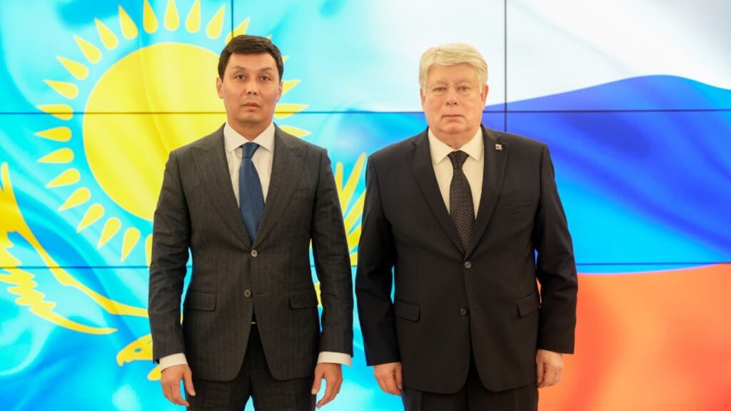 Асхат Жумагали и Алексей Бородавкин