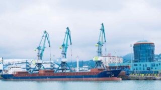 Первую партию казахстанского аммофоса отправила «дочка» «КазТрансОйл» на экспорт из порта Батуми