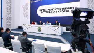 Казахстан запускает стратегию по развитию ИИ: кого переобучат и как это повлияет на рынок труда