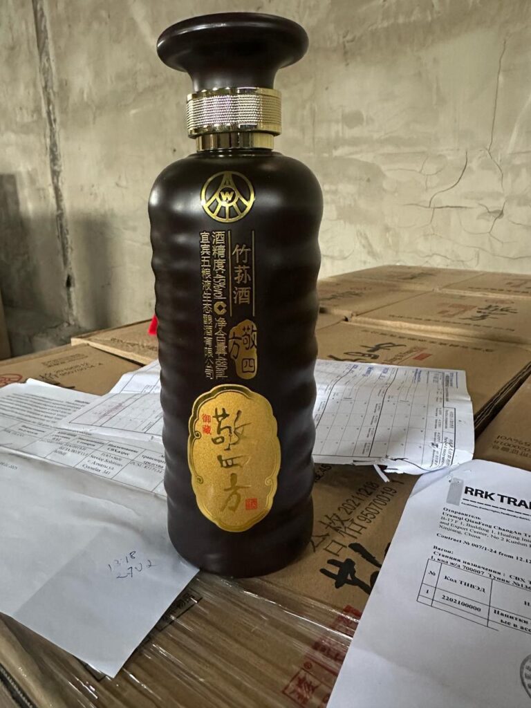 Иллюстрация — В Алматы выявлено 1884 бутылок алкогольной продукции под видом газированных напитков