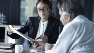 Служебные романы: опрос казахстанцев