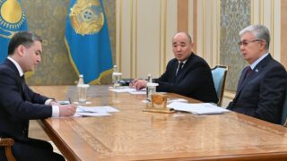 Глава государства принял министра промышленности и строительства