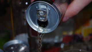 Он скрыт в каждом энергетике — и может запустить агрессивный рак