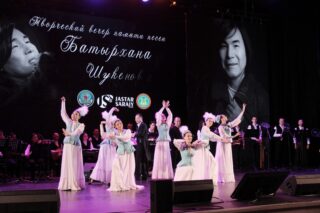 Ансамбль песни и танца Национальной гвардии тронул сердца зрителей на вечере памяти Батырхана Шукенова