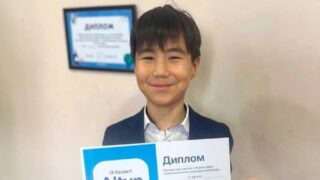 17 тысяч слов в минуту читает школьник из Актау