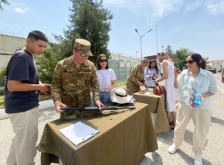 В Шымкенте гвардейцы организовали пресс-тур для журналистов