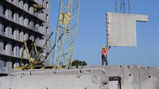 Число вводимых в эксплуатацию жилых домов в Казахстане выросло на 4,5%