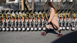 Операторы кикшеринга в Казахстане предложили единые правила проката электросамокатов