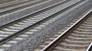 Поезд сбил автомобиль в Карагандинской области