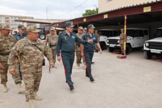 Главнокомандующий Нацгвардией проинспектировал воинские части на западе страны