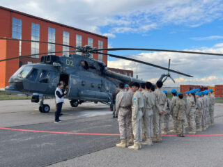 «Жас сарбаз»: прикоснуться к небу