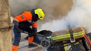 Пожар в Астане ликвидировали спасатели МЧС