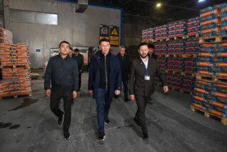 Аким Алматы проверил работу ведущих предприятий города