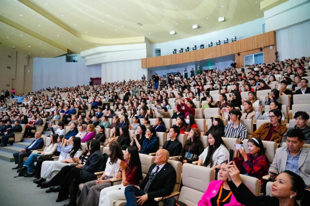 Иллюстрация — В Астане завершился XXVIII Международный конкурс творческой молодежи «Шабыт»