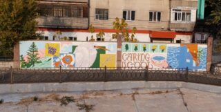«Caring is cool»: в Алматы появился мурал, который учит любить воду