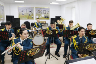 Музыка, что поднимает строй: оркестр готовит особенную программу к юбилею воинской части 5510