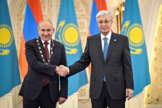 Плюс Баку, Ереван в уме или что кроется во встрече Токаева и Пашиняна в Астане?