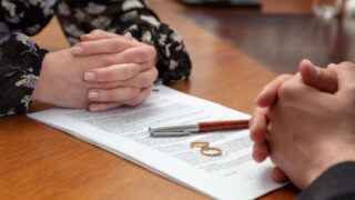 Расторжение брака в Казахстане: стоимость услуги изменилась